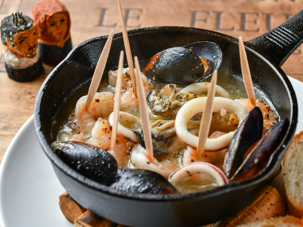 海鮮アヒージョ