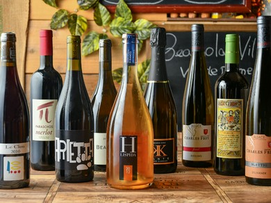 ラインナップは約200種。その奥深さと究極のマリアージュに酔いしれたい『自然派ワイン』