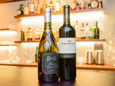 ワインが充実。グラスでも気軽に飲めるのが嬉しい