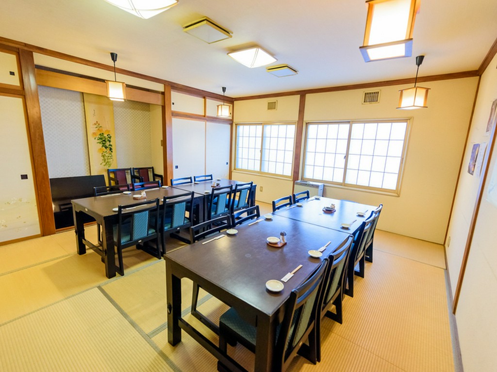 くつろげる完全個室は、ビジネスの場でも活躍してくれそう