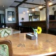 女子会やデート、接待など落ち着いた空間だからこそいろいろなシーンで輝きます。