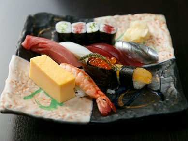 マグロの赤身がおいしい『上寿司』