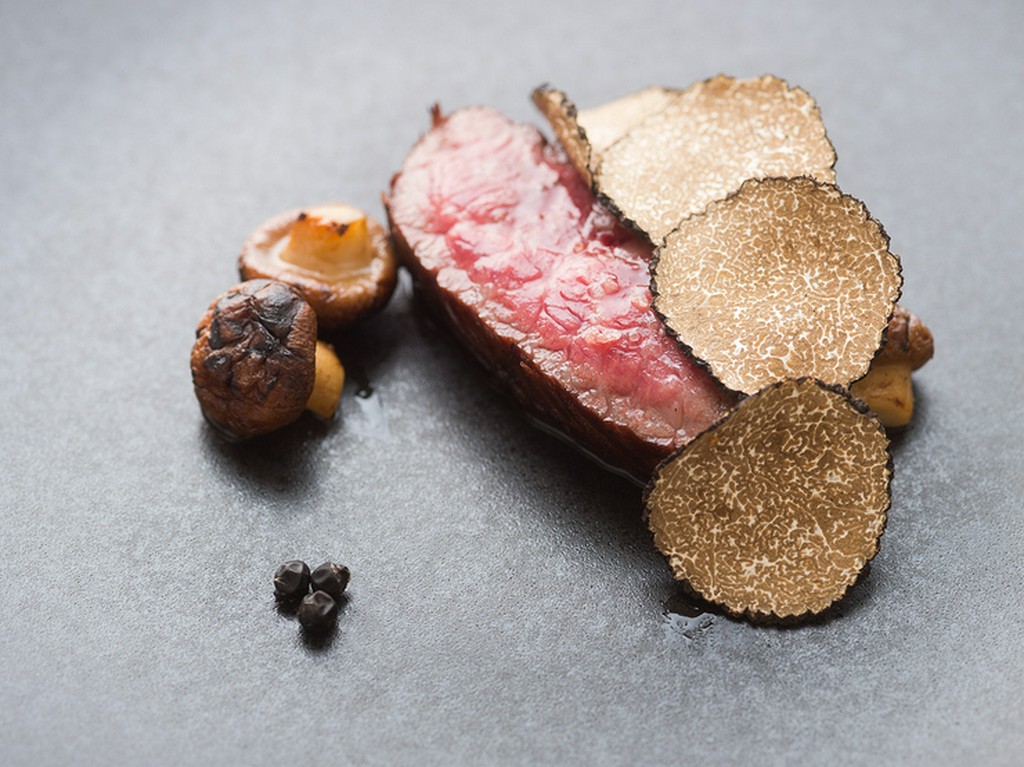 北海道から九州まで、日本各地からおいしい食材を厳選