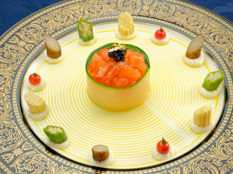 “美”を散りばめた繊細な料理。カジュアルな懐石もおまかせ