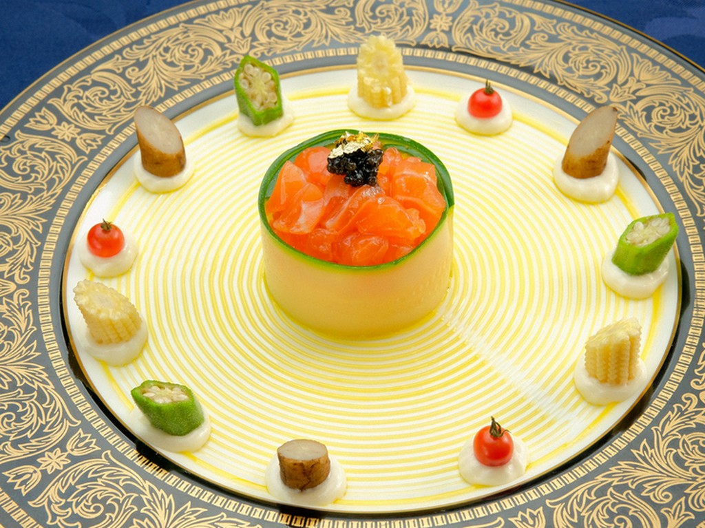 “美”を散りばめた繊細な料理。カジュアルな懐石もおまかせ