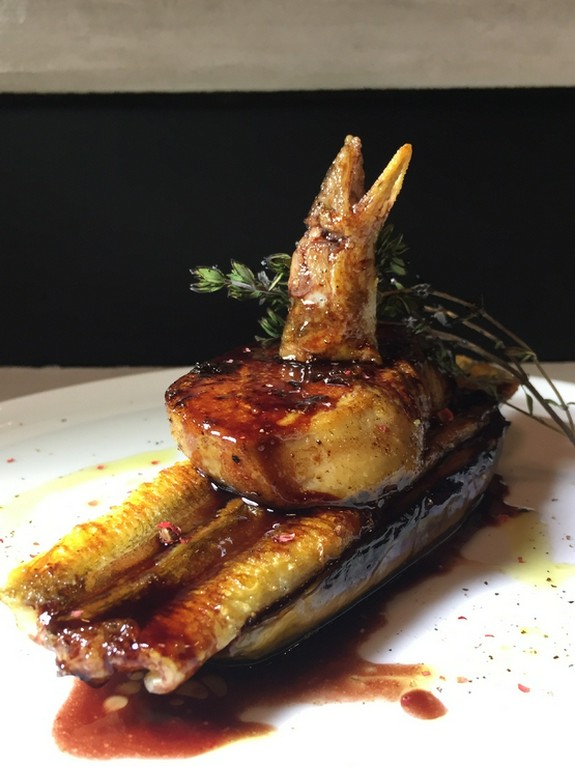 穴子とフォアグラと焼きなす　赤ワインソース