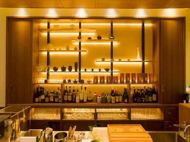 記念日の食事には楽しいサプライズをご用意。予約時にご相談を！