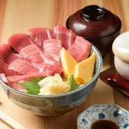 平日のランチだけ味わえるメニューも数多く、どれもリーズナブルに「いいもの」を味わえます。