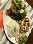 自家製の照り焼きソースと濃い目のタルタルが相性抜群‼️
ランチでも大人気