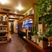 生ビールは、東京で誕生した飲みやすさ抜群のクラフトビールブランド「TOKYO隅田川ブルーイング」のゴールデンエールを、いち早く導入しています。オーナーが惚れ込んだ、華やかなコクと爽やかな後味が特徴です。