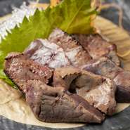 和牛の炙りレバー刺