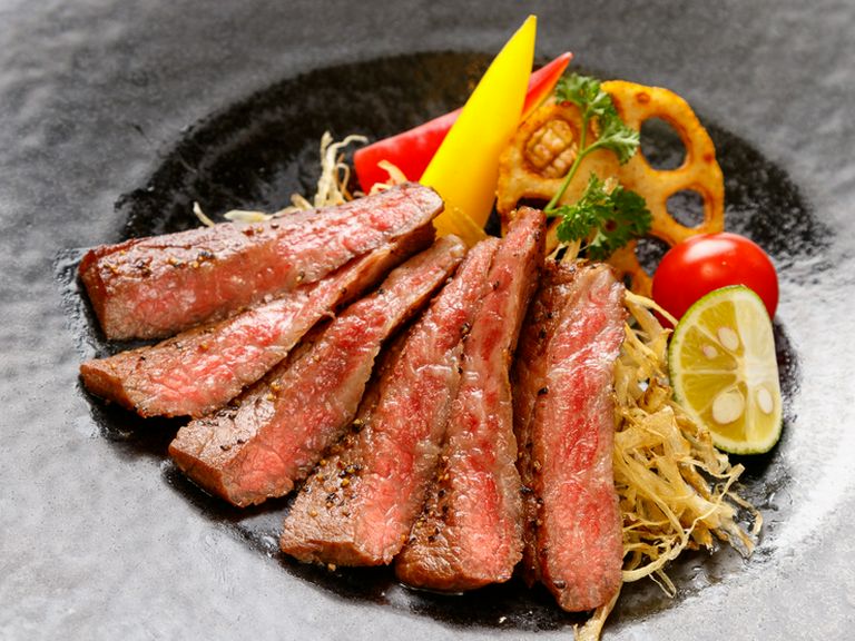 本日入荷の山形牛A5ステーキ