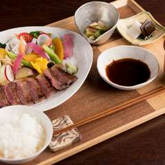 しっかりお肉を食べたい人はコレ！『豊後牛ステーキランチ』