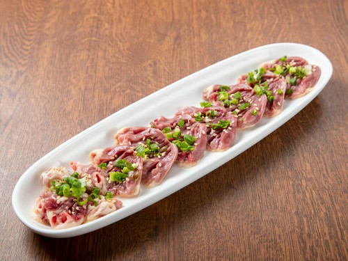 新鮮な肉だけを取り扱っている店だからこそ、堪能できる肉刺し
