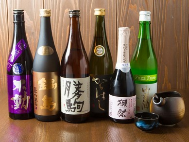 料理にそっと寄り添い、引き立ててくれる銘酒揃い