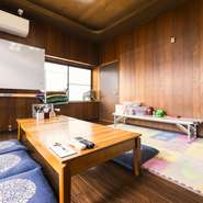 完全個室のお座敷仕様ですのでお子様連れにおすすめのお部屋です！！おもちゃも完備されており、普段ゆっくりとお食事できない主婦の皆様に重宝されております。
※お部屋のお時間は基本2時間制です。