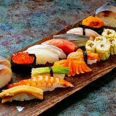 山陰・瀬戸内ならではの天然鮮魚を堪能する『寿司』