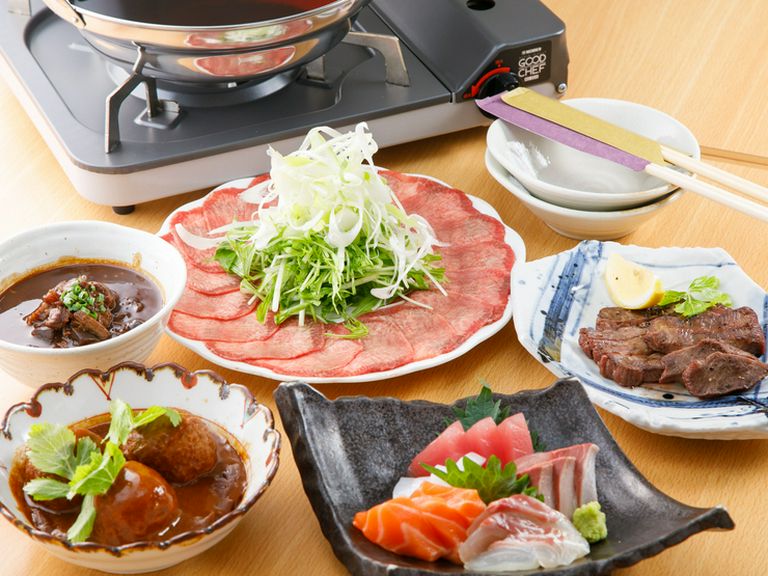 本場ご当地の名古屋めしや牛タンを使った逸品料理を堪能