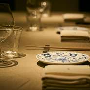 「【An Di】に訪れた際には、旬や季節を大いに感じてもらいたい」と語る鈴木シェフ。料理の素材や彩り、味わいを通して“いま”を映し出し、春夏秋冬の魅力をゲストへと届けています。

