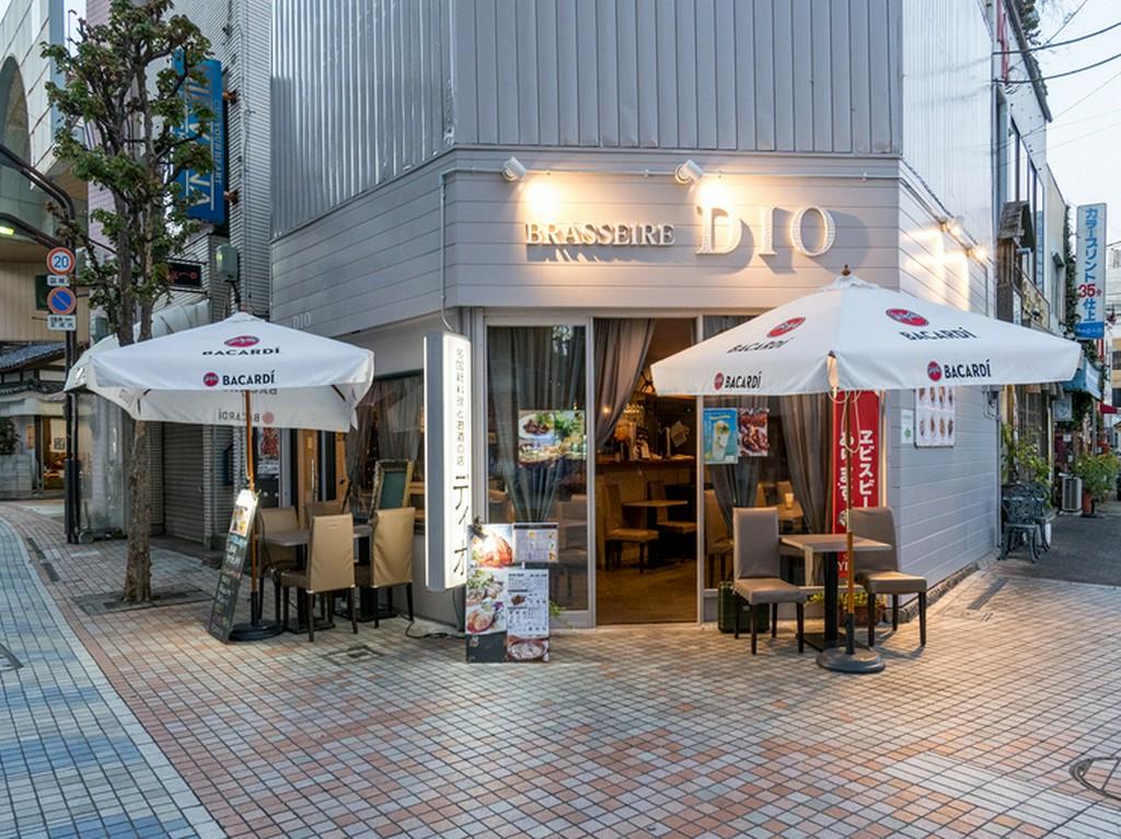 同じ料理も一味違って感じる、オープンテラスの不思議な魅力