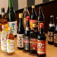 中国料理店らしく、紹興酒は飲みやすいものや甕のもの、10年ものなど全4種類用意。ほかにも、ゲストの好みに合わせられるよう、中国の果酒・ビール・焼酎・日本酒・ウイスキーなど幅広くラインナップしています。