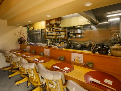 料理人の技を楽しみながらお酒と旬の食材を楽しむ特別なひと時