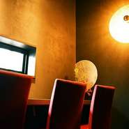 横並びで座れる個室カウンター