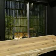 ゆったり8名様最大14名様まで着席できる座敷個室