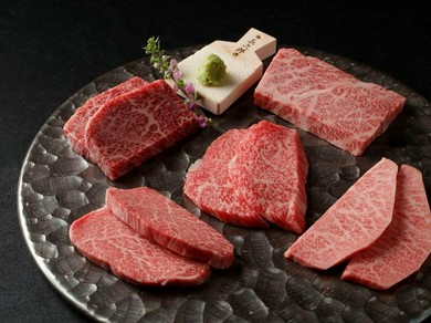 接待・会食に選ばれる、おもてなしの席にふさわしい個室焼肉