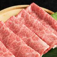 自家製の割下と半澤鶏卵さんの卵黄がお肉と絡み合う