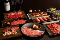 こちらのランチは完全予約制とさせていただきます。
駅前に唯一の個室でランチができる焼肉店。
仕事の商談や打ち合わせ等々、様々な用途にお使い下さい。
等
※完全予約制
※２名様以上（お気軽にご相談ください）