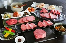 山形牛にこだわり、月齢32以上飼育した未経産雌牛を個室で周りを気にせずゆったりとお召し上がりください。