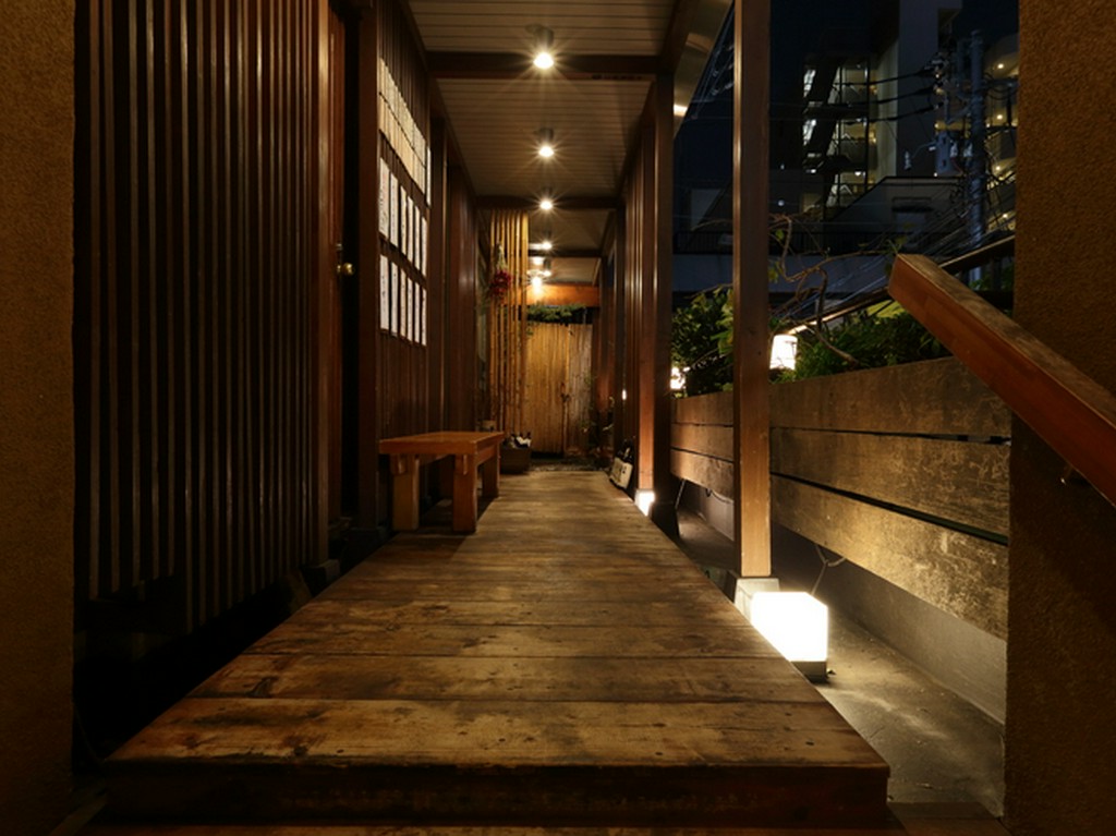 店先から漂う和の情緒が素敵な時間を期待させる