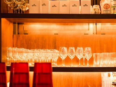 リーズナブルで美味しいワインを40種類以上ラインナップ