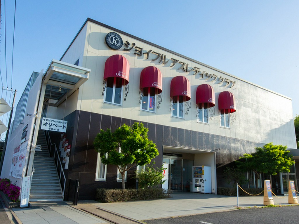 車いすもベビーカーもOK。エレベーターが利用できるバリアフリー