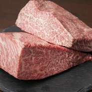 ランチタイムも含めたステーキに使われるA5ランクの黒毛和牛