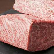 A5黒毛和牛の部位を使い分けてのステーキなど
