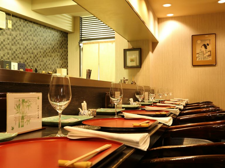 天ぷらと好相性のワイン、多彩な焼酎、大人の味わいの果実酒も!