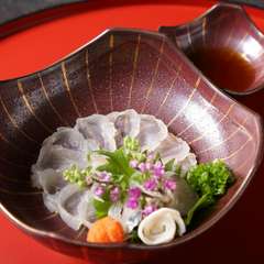季節の鮮魚の『お造り』も自慢。秋から春先は天然とらふぐも登場
