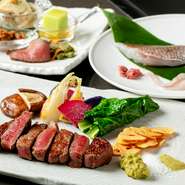 値段に合わせて選べるコースがズラリ。霜降りの山形牛を熟練シェフが絶妙な焼き加減で仕上げてくれます。口の中でとろけるような食感に思わず悶絶。旬の食材も取り入れていて、季節ごとに異なる味わいが楽しめます。