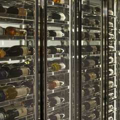 300種以上のワインから、厳選したペアリングを提案
