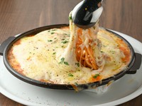 ★各種追加トッピングが可能です！
･チーズW +165円
･温玉 +165円
･ブルーチーズ +330円
･カマンベール +330円【おすすめ】