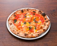 ･カプリチョーザ
･ポテトと厚切りベーコン
･たっぷりサラミ
･ガーリックチョリソー
･メキシカン
･アンチョビオリーブクリームチーズ
･自慢のマルゲリータ
･しらすオリーブガーリック
･贅沢ミックスピッツァ