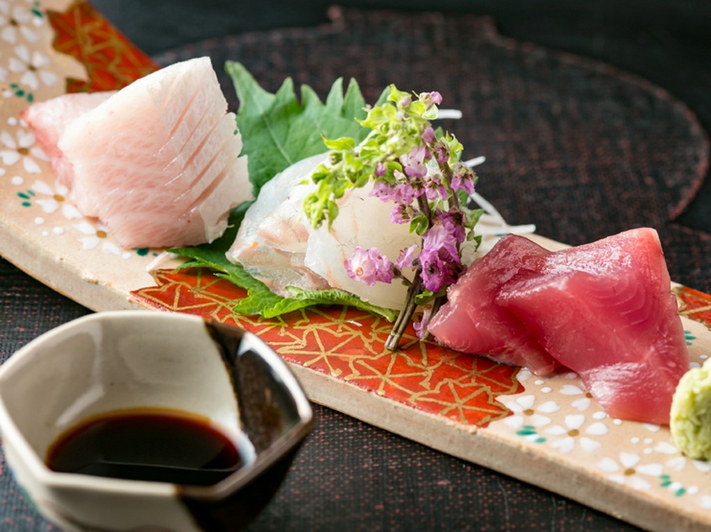 美しい海原で水揚げされた新鮮な『瀬戸内の刺身』