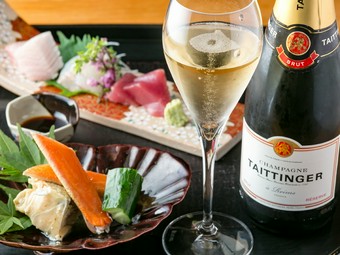 ハシゴするのもいいけれど、時には仲間とゆったり大人の味わいを