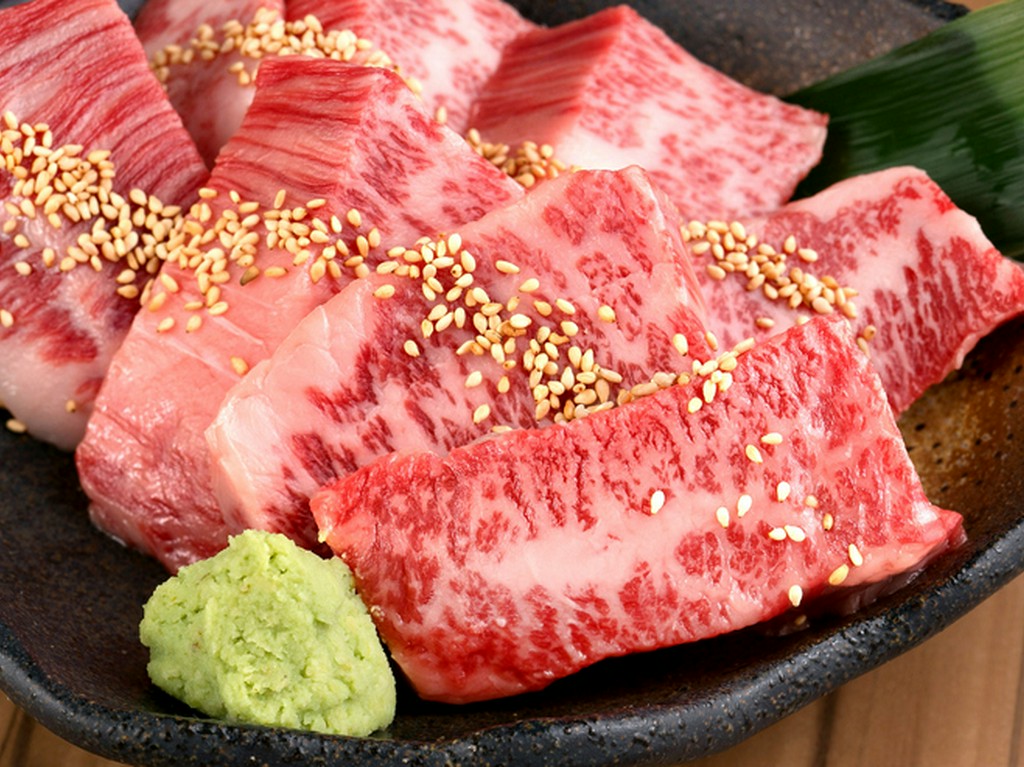 一度も冷凍していない、厳選Ａ5等級の黒毛和牛で笑顔になれる