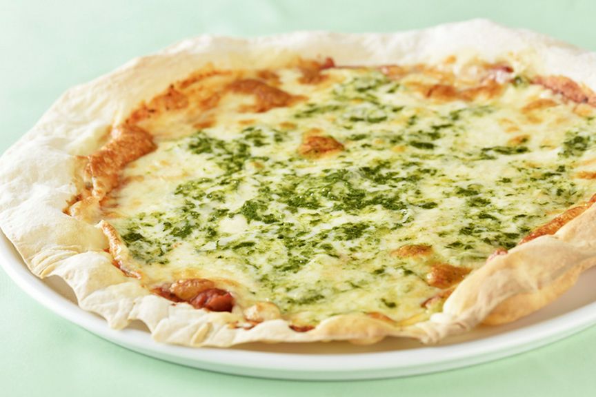 家族や恋人とシェアして食べられる、焼きたてアツアツの『マルゲリータピッツア』