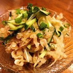 コリコリした食感がたまらない！
色々な味付けをご用意しています。

シークワーサーポン酢
沖縄みそ
キムチ
　　　　　　　　　　　各 ￥400