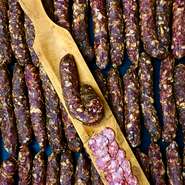 トリュフ/アマゾンカカオ/和牛//ゴルゴンゾーラ/仔羊/フェンネル/ンドゥイヤ/ISHIRI/チョリソー/ソブラサーダ/etc..