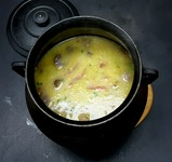 ヘルシー感で注目されているひよこ豆ですが、ガレットにしても香ばしさが増して美味しいのです。お好みの具材でお楽しみください。
